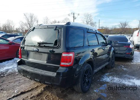 2008 Ford Escape Xls/Xls Manual z USA, uszkodzony, nr VIN 1FMCU02Z38KB26409